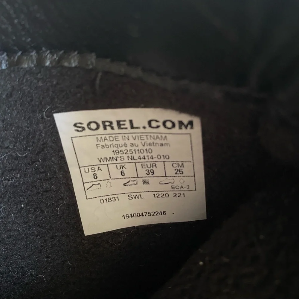 Sorel Lennox Genuine Shearling Trim Waterproof Lace Up Boot NWT